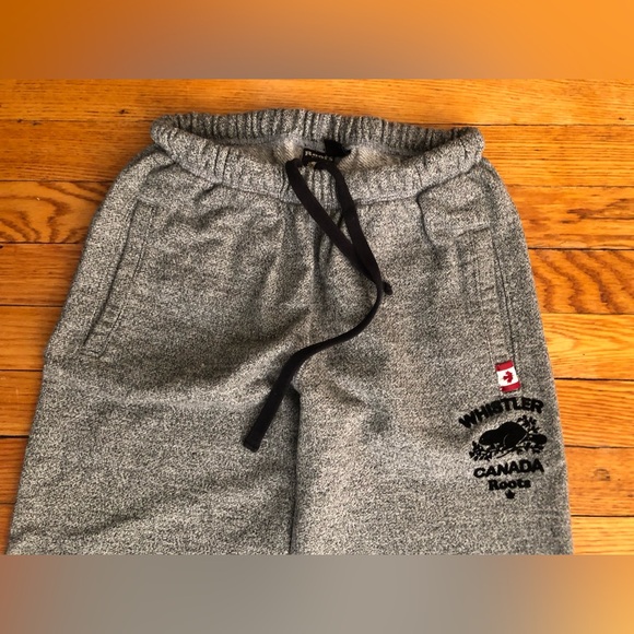 Roots Whistler Canada Sweatpants. - Picture 6 of 11